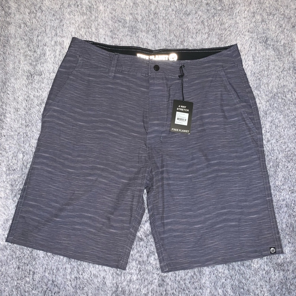Free Planet Hybrid Shorts Size 32